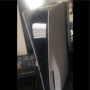 I’m selling a ps5
